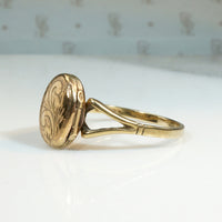 Sentimental English Locket Ring in 9ct Gold