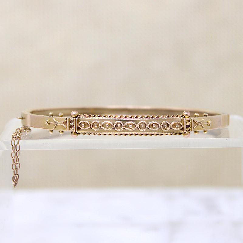 Enchanting Victorian 9ct Etruscan Revival Bangle