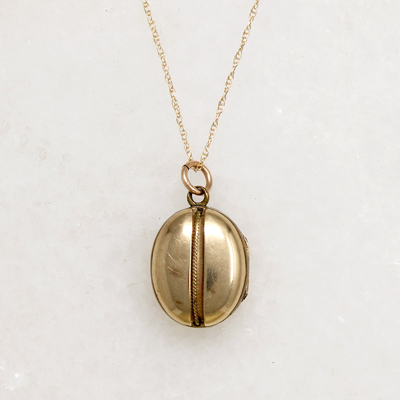 Interesting 9ct English Gold Oval Locket