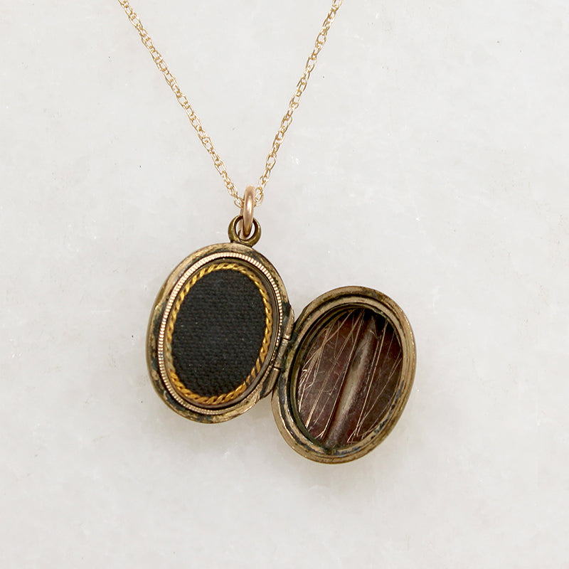 Interesting 9ct English Gold Oval Locket