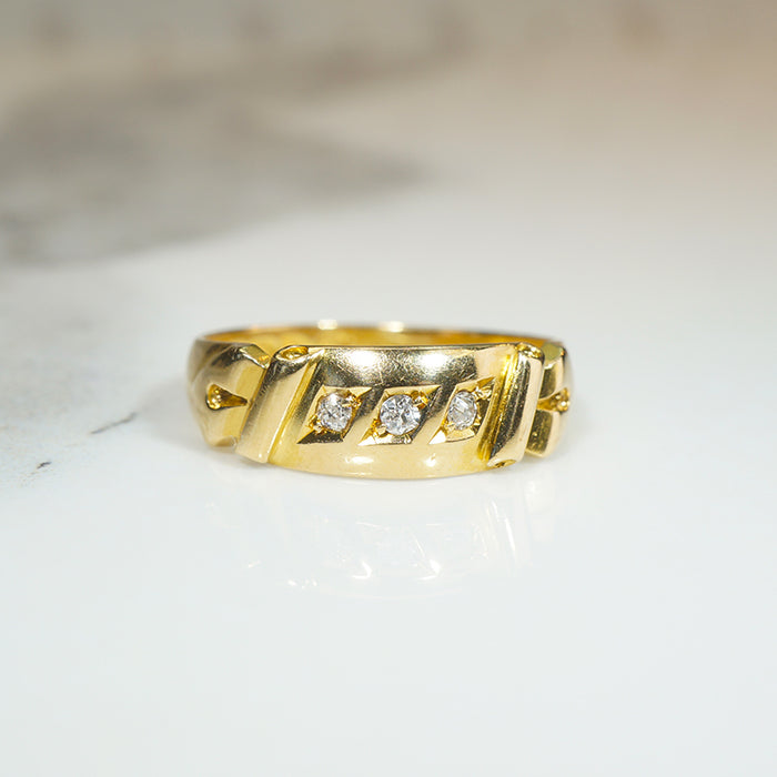 Antique Chester Old Mine Cut Diamond & 18ct Gold Band