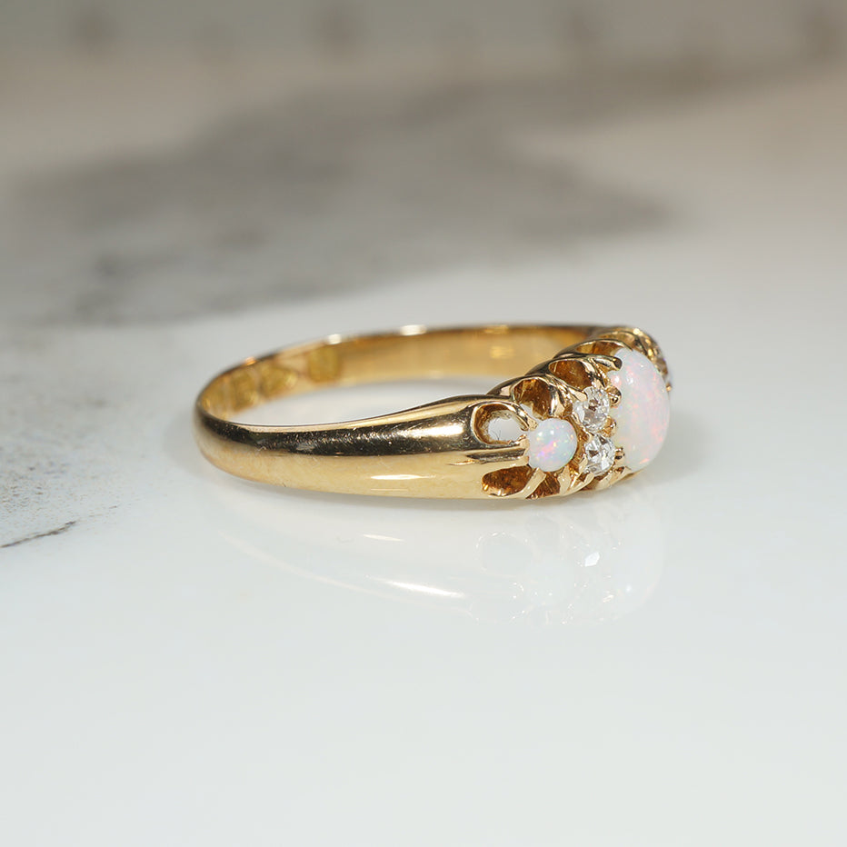 English Opal & Diamond 18ct Gold Belcher Band