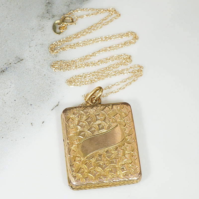 Wonderful Antique Locket Engraved with Ivy