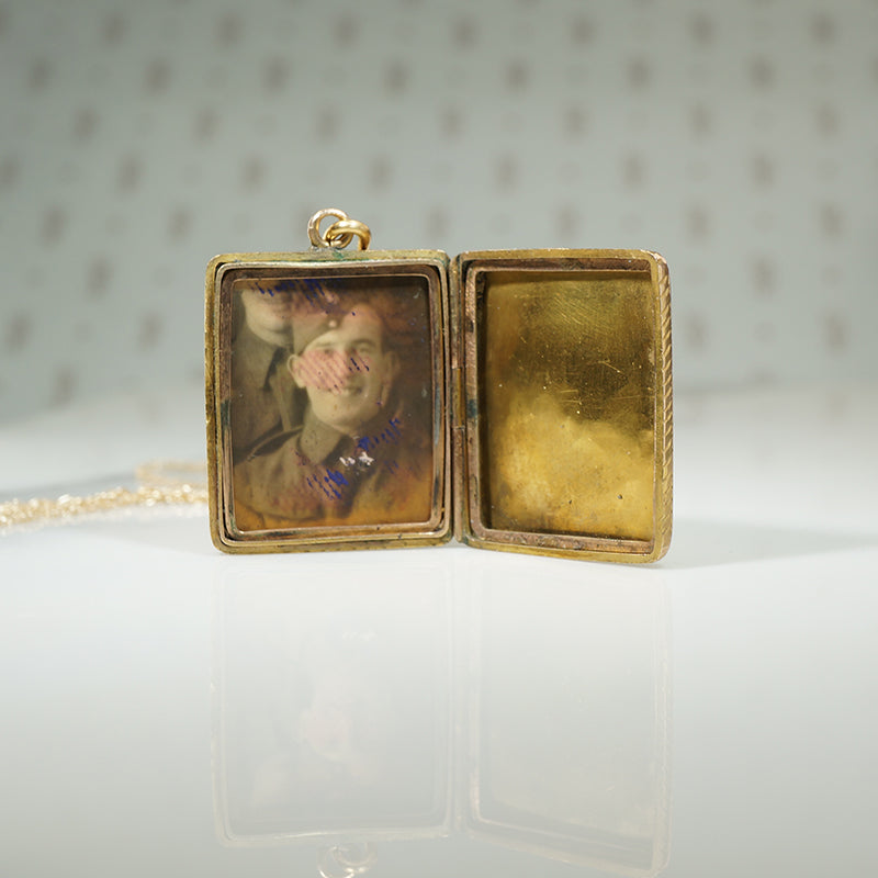 Wonderful Antique Locket Engraved with Ivy