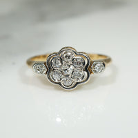 Vintage 18k Gold and Platinum Framed Floral Ring