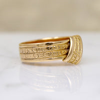Unusual Engraved 18ct Gold Love Knot Band