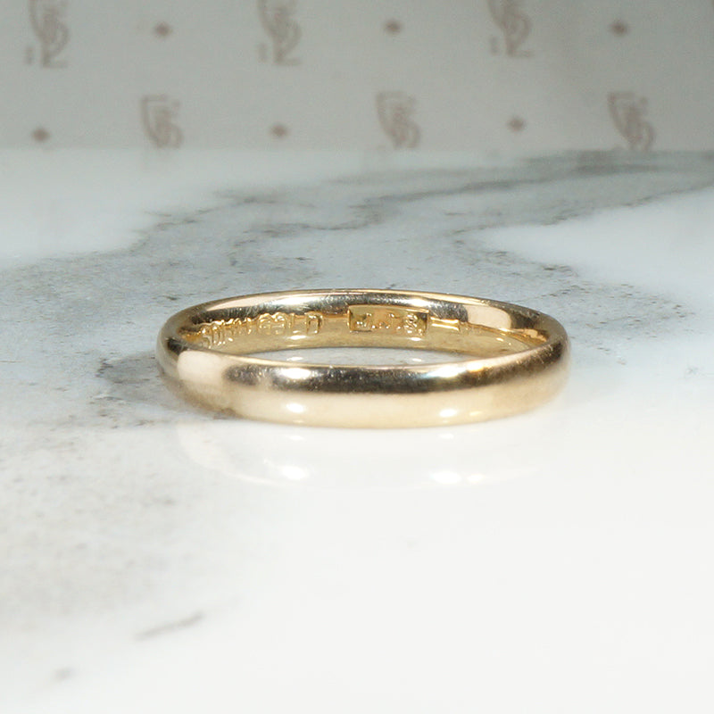 Glossy Gold Comfort Fit Wedding Band