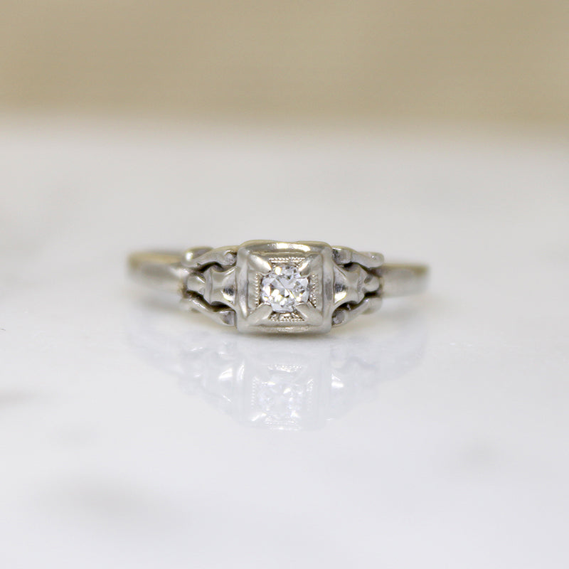 Pretty & Practical White Gold & Diamond Ring