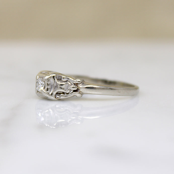 Pretty & Practical White Gold & Diamond Ring
