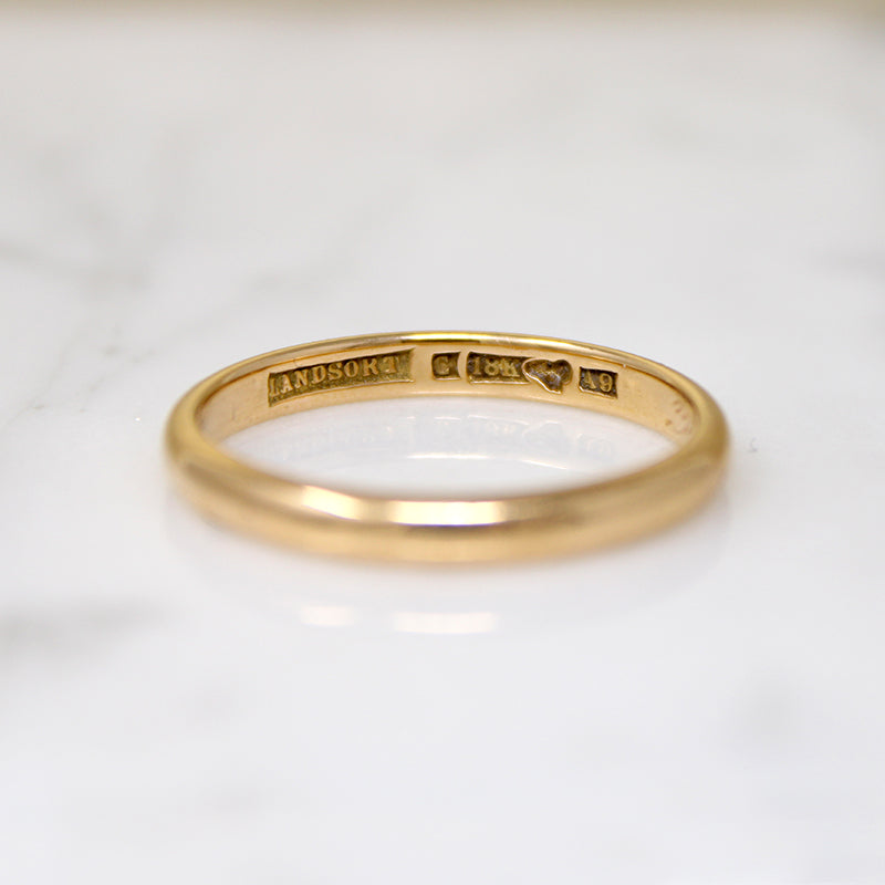 Curvy 18k Gold "Landsort" Size 11 Wedding Band