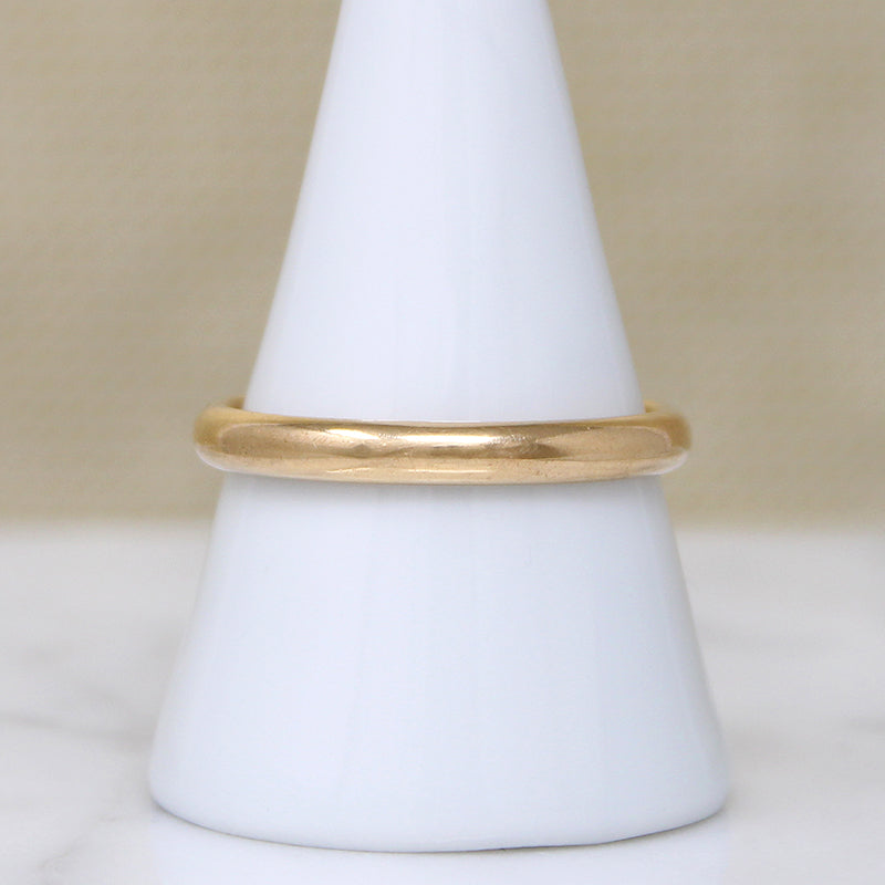 Curvy 18k Gold "Landsort" Size 11 Wedding Band