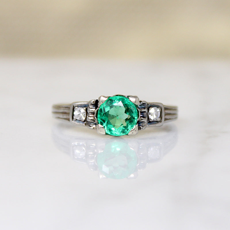 I&Z Radiant Emerald & Diamond Retro Ring