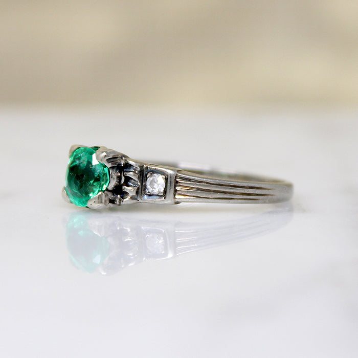 I&Z Radiant Emerald & Diamond Retro Ring