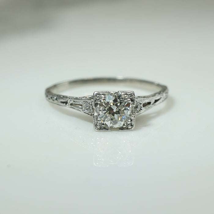 Deco Platinum OEC Diamond Solitaire