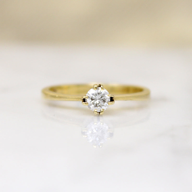Modernist .20ct Diamond & Gold Solitaire Ring