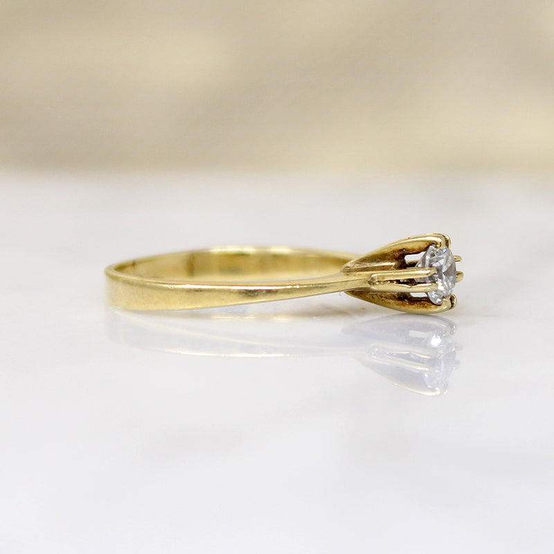 Modernist .20ct Diamond & Gold Solitaire Ring