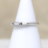 Chic Baguette Diamond & Platinum Wedding Band