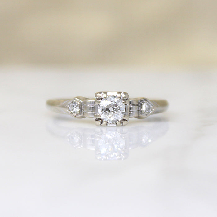 Pretty Retro 18k White Gold & Diamond Engagement Ring