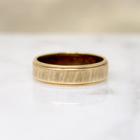Flat Gold Band with Stepped Edge & Florentine Finish