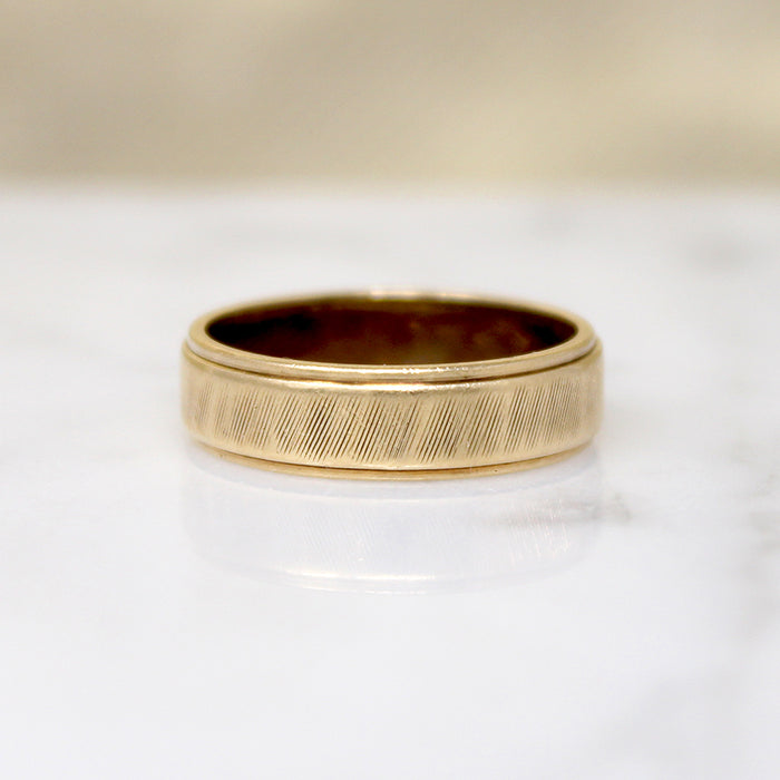 Flat Gold Band with Stepped Edge & Florentine Finish