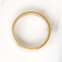 Flat Gold Band with Stepped Edge & Florentine Finish