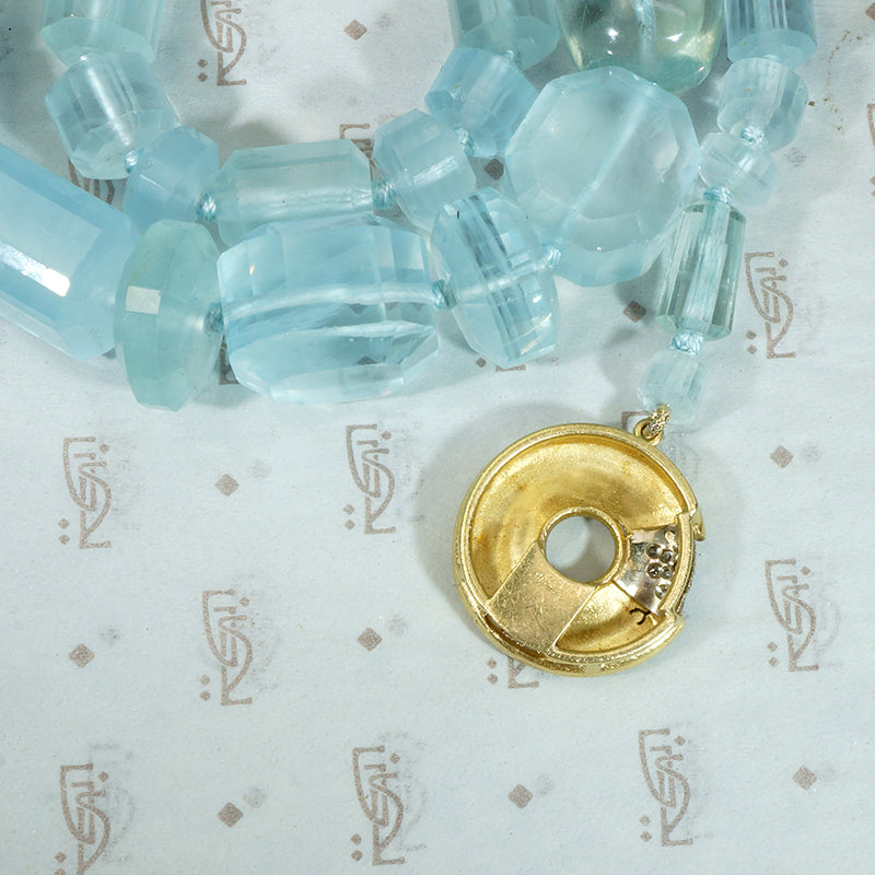 Unbelievable Aquamarine Beads with Gold & Diamond Clasp