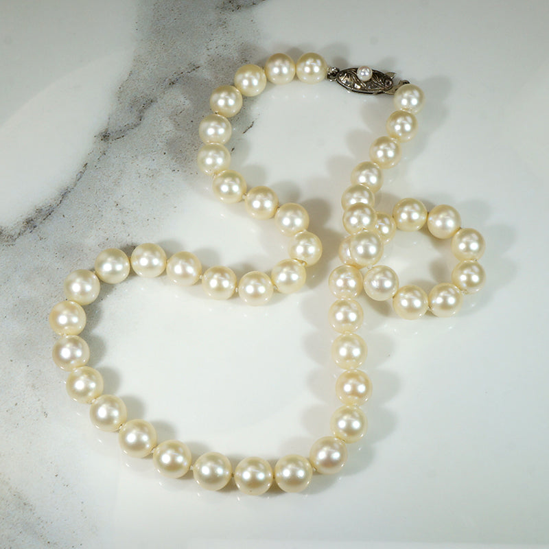 Glossy 16" Cultured Pearl Necklace with Sterling Clasp