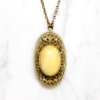 Buttery Yellow Glass & Brass Deco Era Necklace