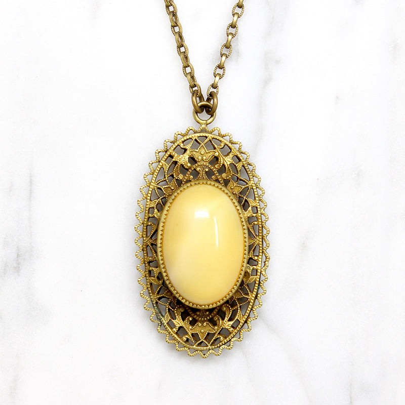 Buttery Yellow Glass & Brass Deco Era Necklace