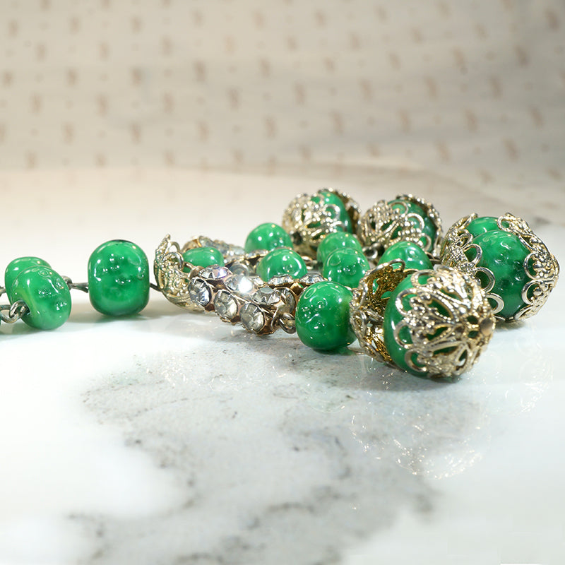 The Fascinating Vamp's Arsenic Green Beaded Sautoir