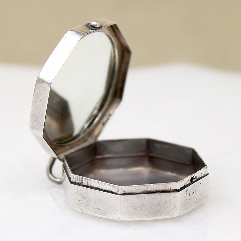 Handsome Pinstriped Sterling Pendant-Box 