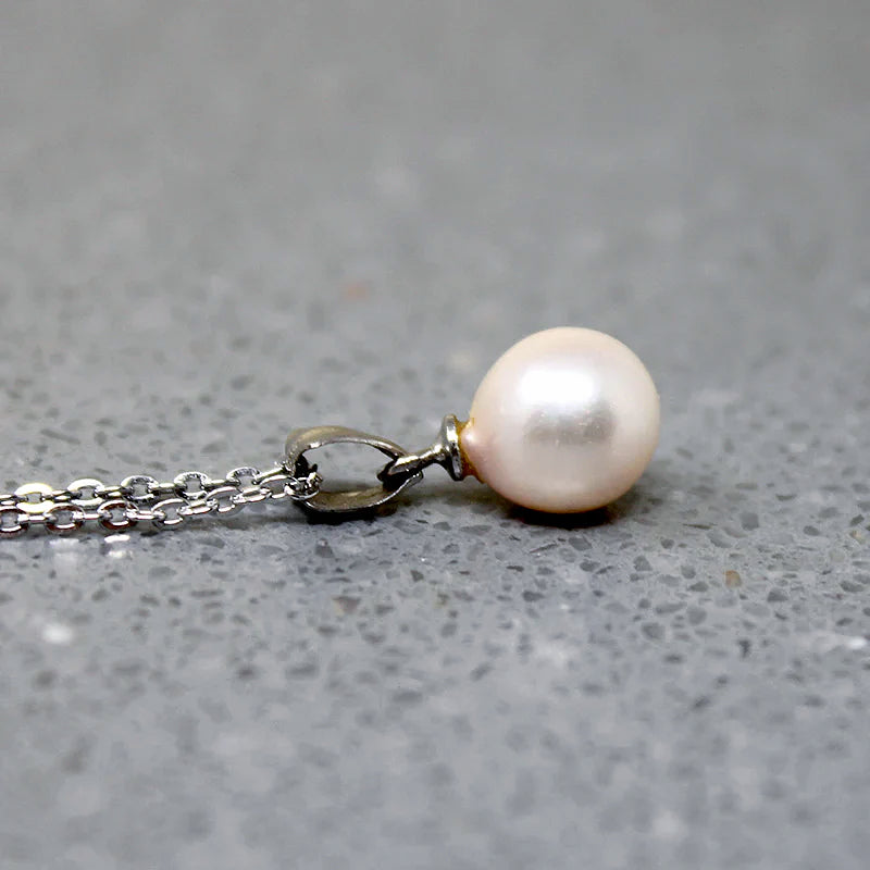 Pretty Cultured Pearl Pendant on Sterling Silver Necklace