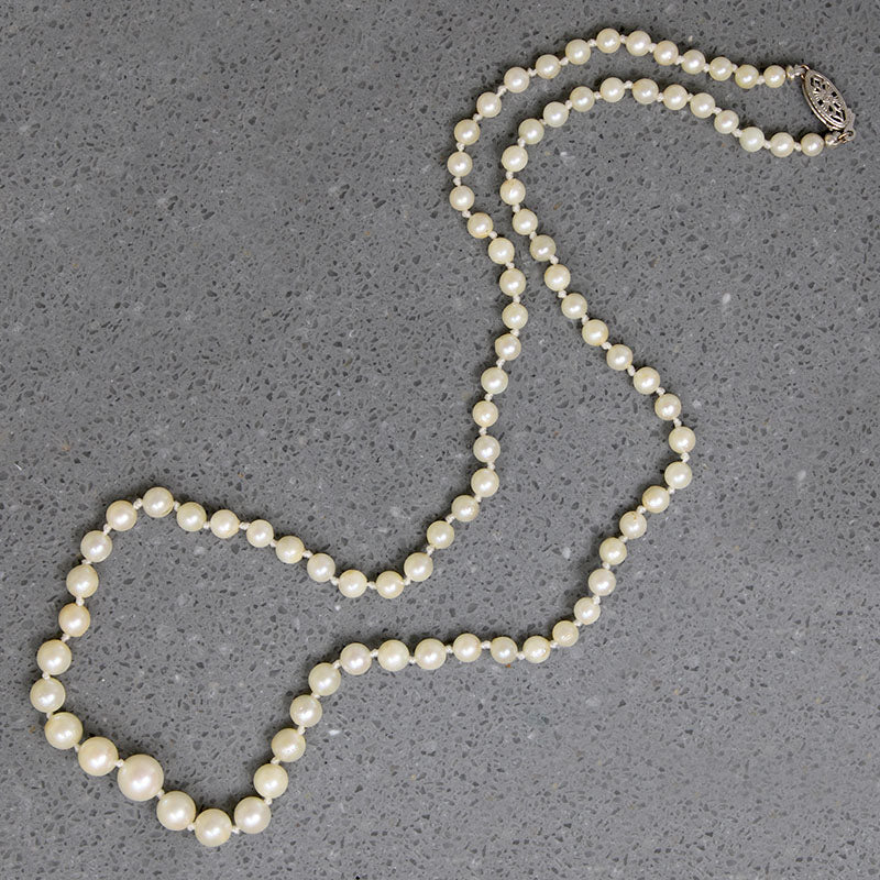 Dainty Princess Length Graduated Pearl Necklace