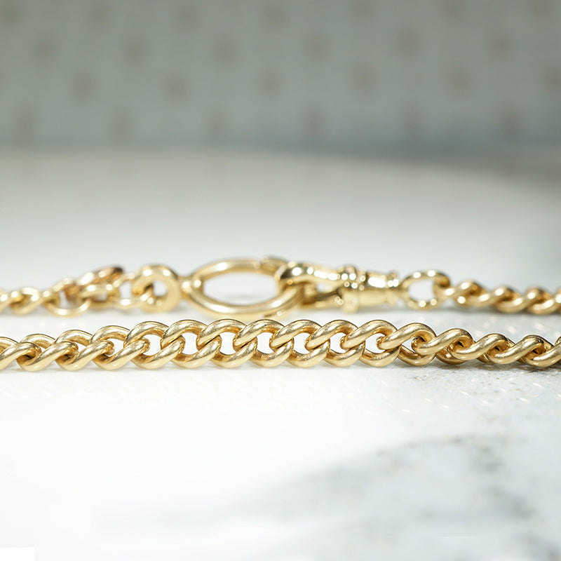 Classic Luxury 14k Gold Curb Chain Signed Tiffany & Co.