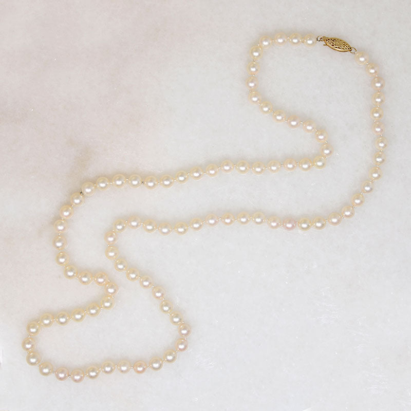 31" Strand of Glossy Cultured Pearls with Gold Clasp