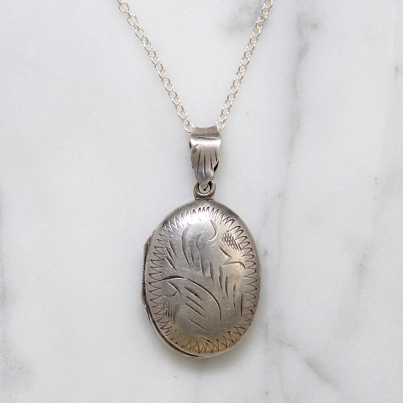 Foliate Motif Sterling Silver Oval Locket