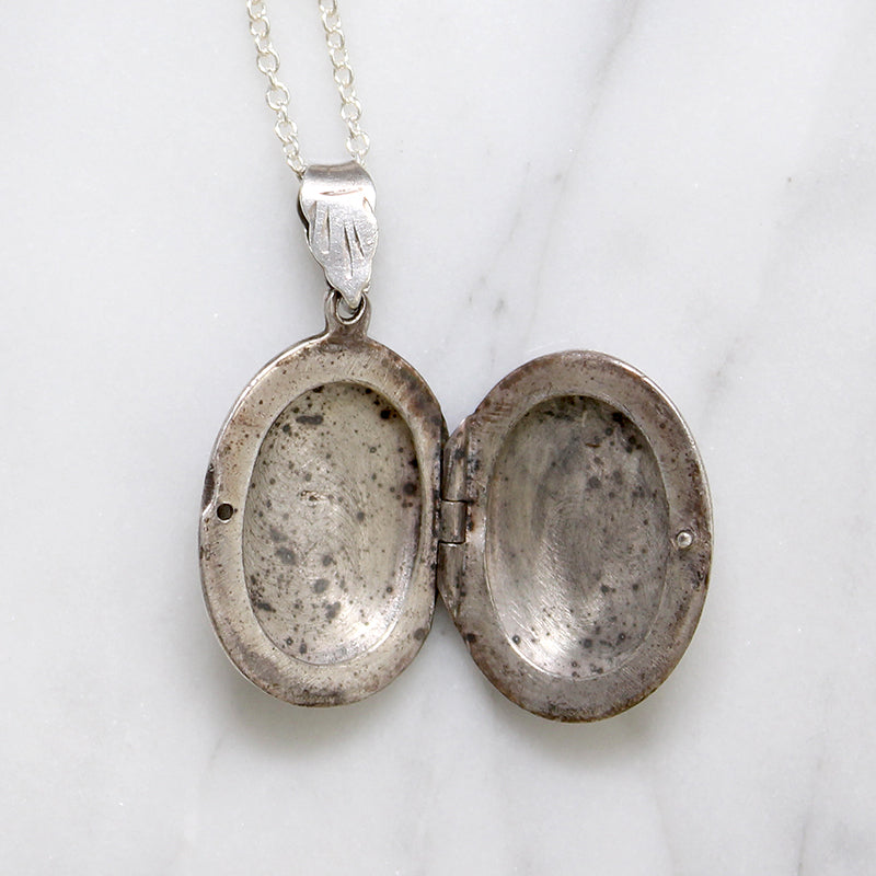 Foliate Motif Sterling Silver Oval Locket