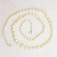 19" Graduated Strand of Creamy Cultured Pearls