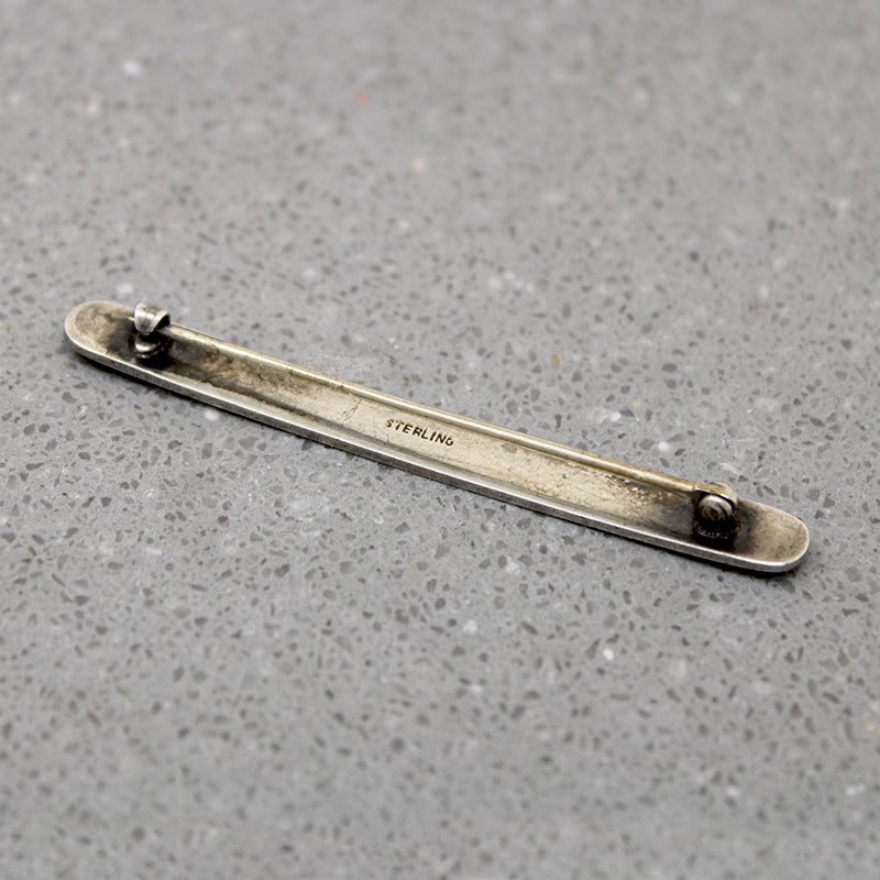 Tasteful Edwardian Black & Cream Guilloché Bar Pin