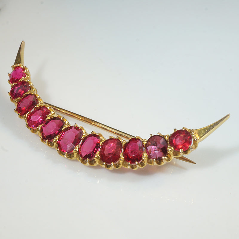 Red Moon Spinel & 15ct Gold Crescent Brooch