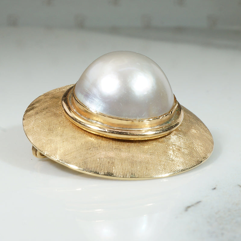 Subtle Mabé Pearl & Engraved Gold Brooch