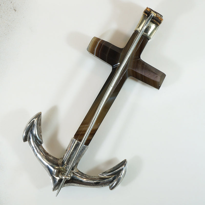 Agate & Engraved Sterling Sailor's Cross Brooch
