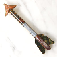 Scottish Pebble Arrow Brooch in 15ct Gold
