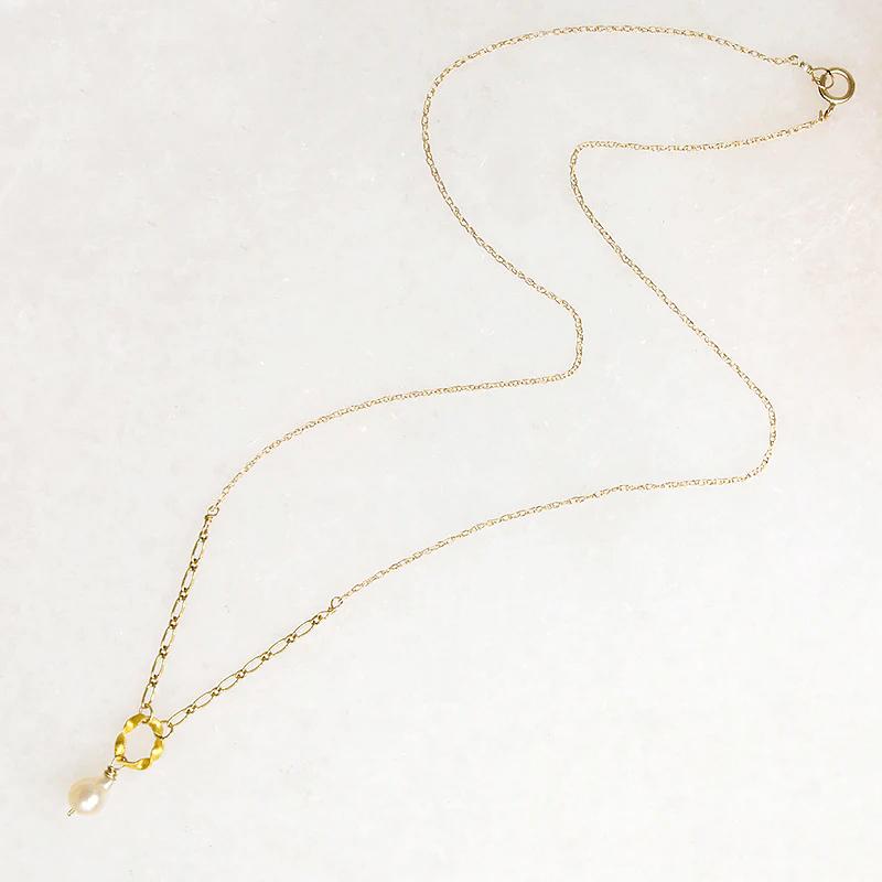 Twisted 18k "O" Pearl Necklace by brunet