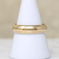Glowing 14k Gold Half Round Wedding Band Size 10.5