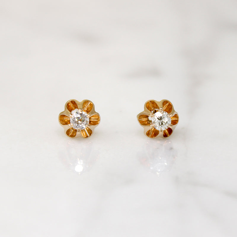 Twinkly Diamonds in 14k Gold Belcher Stud Earrings