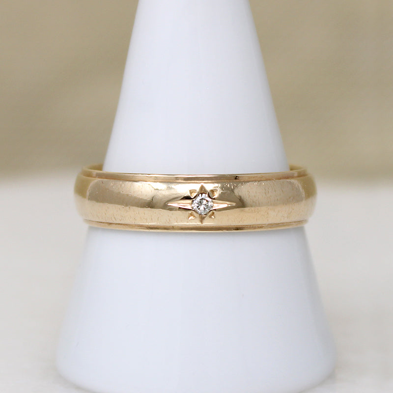 Star-Set Diamond Deco Band with Stepped Edge Size 11.25