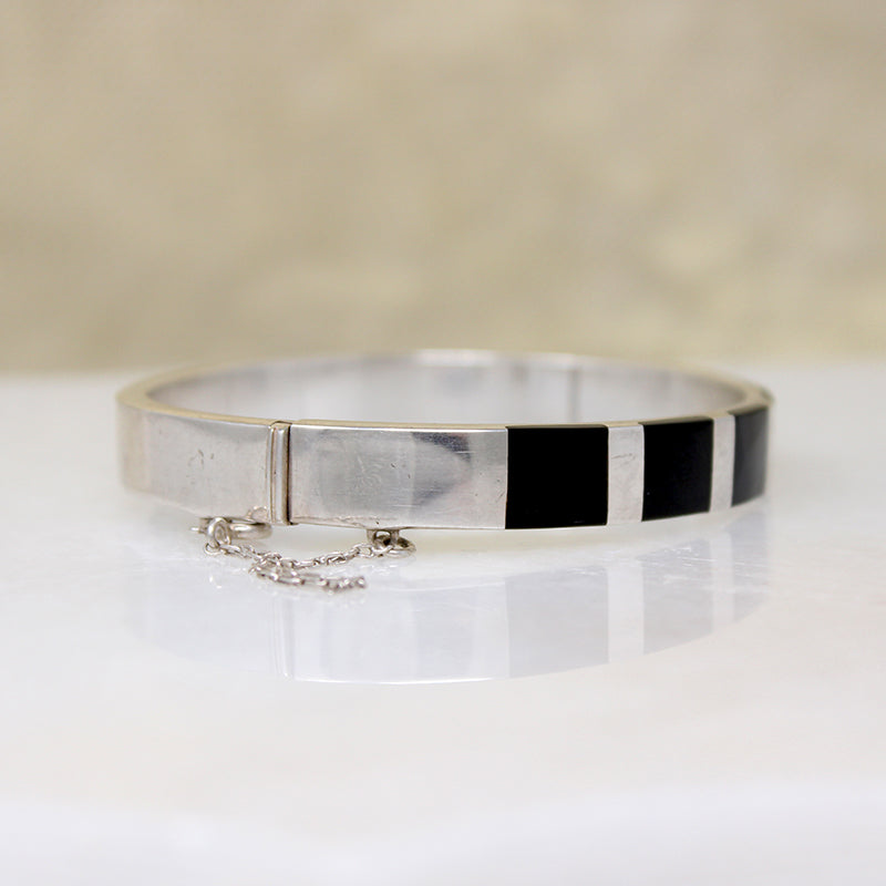 Onyx Inlay in Sterling Silver Hinged Bangle