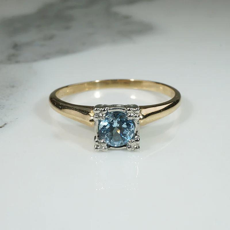 Shimmering Aquamarine in Palladium & Gold Solitaire