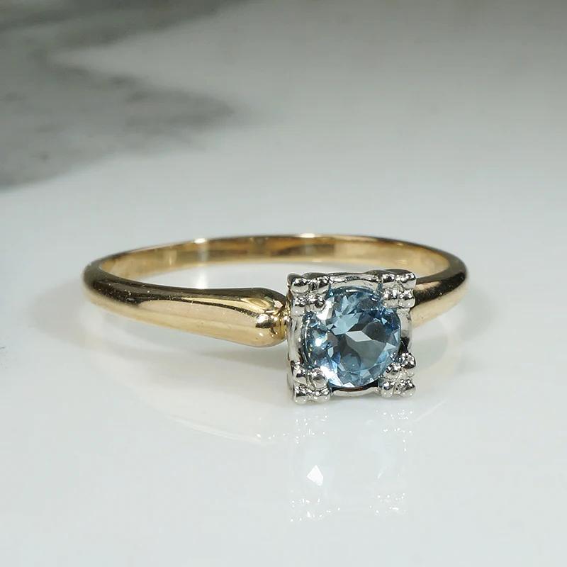 Shimmering Aquamarine in Palladium & Gold Solitaire